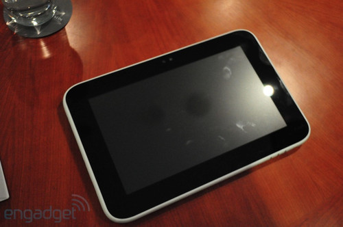 ΢��չʾWindowsCE7ϵͳƽ��(��ͼ)