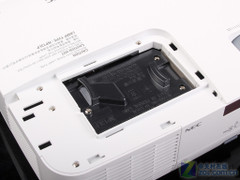 ʵ������"0��"�ػ� NECͶӰNP216+���� 